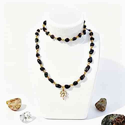 Amorf Siyah Akik Doğal Taş Takı Seti - Koruyucu ve Güç Veren Şık Tasarım